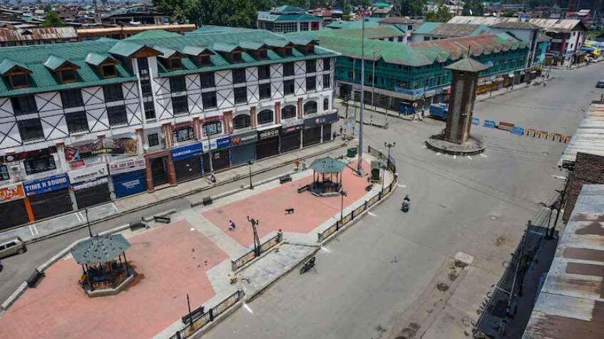Barring PDP and ANC, all major J-K political parties to meet Delimitation Commission Barring PDP and ANC, all major J-K political parties to meet Delimitation Commission