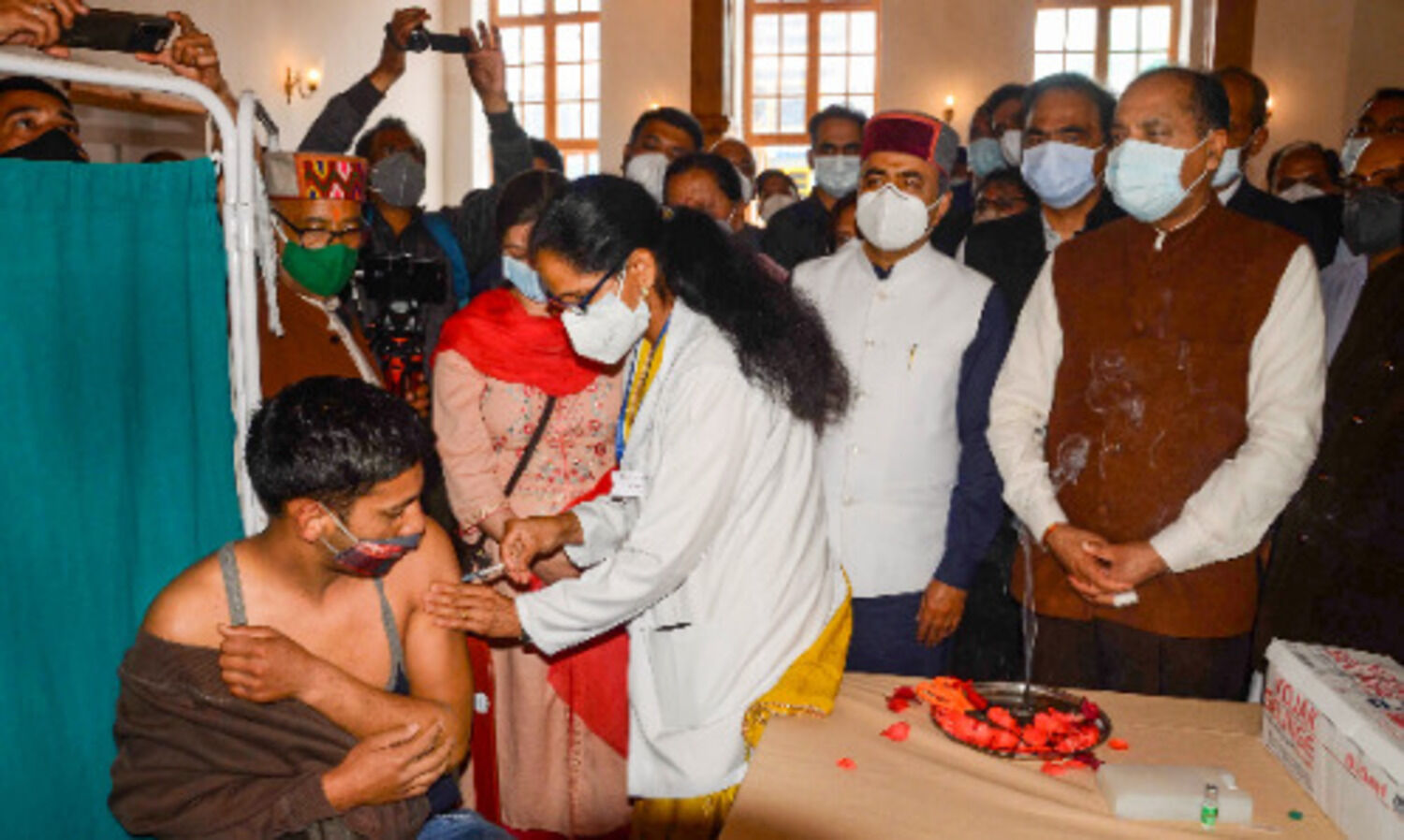 Daily jabs dip; active cases up