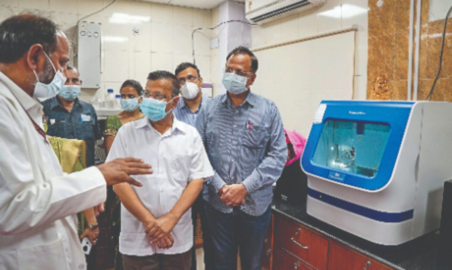 CM Kejriwal inaugurates genome sequencing lab at LNJP Hospital