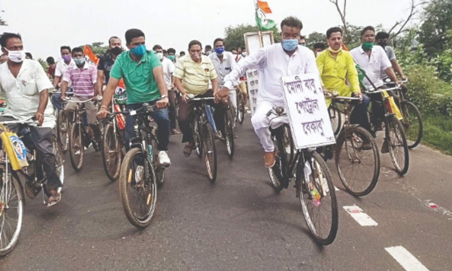 Centre must give free cooking gas to the poor: CM