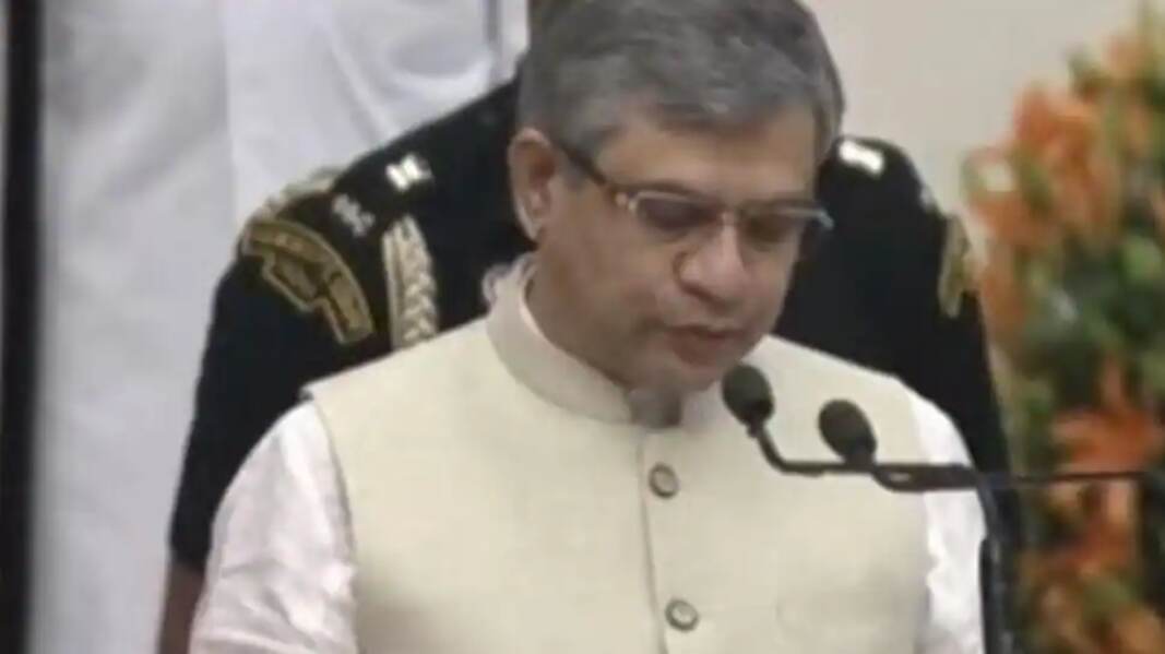 Meet The New Cabinet- Ashwani Vashnav gets Railway and IT ministry Meet The New Cabinet- Ashwani Vashnav gets Railway and IT ministry
