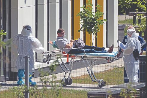 Global COVID-19 deaths hit 4 mn amid rush to vaccinate Global COVID-19 deaths hit 4 mn amid rush to vaccinate