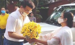 Mamata visits Souravs residence to greet him on birthday Mamata visits Souravs residence to greet him on birthday