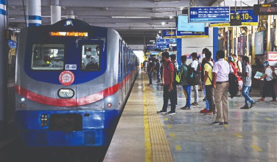 Metro to run 104 maintenence special trains from Monday Metro to run 104 maintenence special trains from Monday