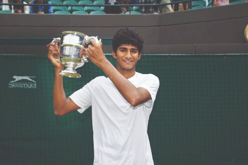 Indian-origin Samir Banerjee lifts Wimbledon boys singles title Indian-origin Samir Banerjee lifts Wimbledon boys singles title