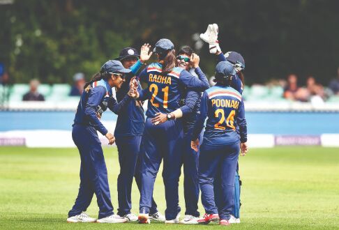 2nd WT20I: Poonam, Deepti help India level series 2nd WT20I: Poonam, Deepti help India level series