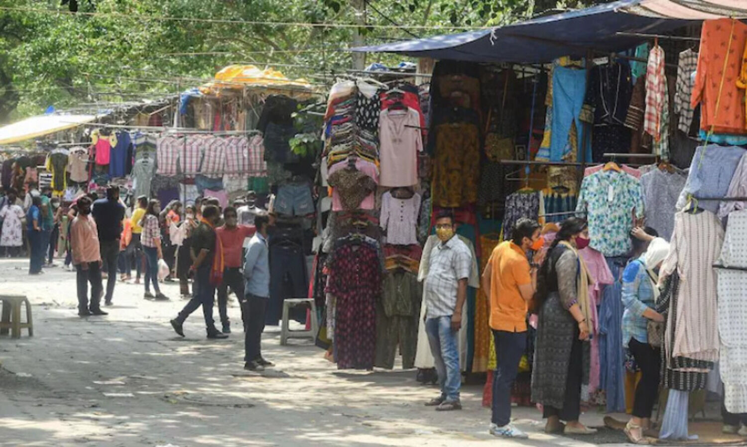 Delhis Janpath Market shut for Covid norm violation