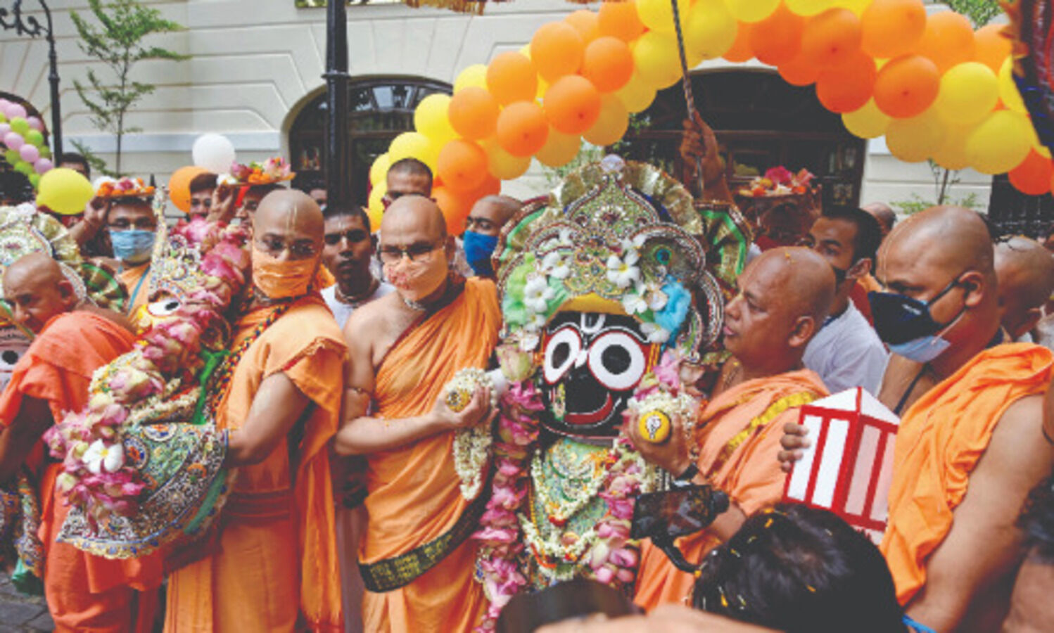 In a first, carcade replaces chariots in city