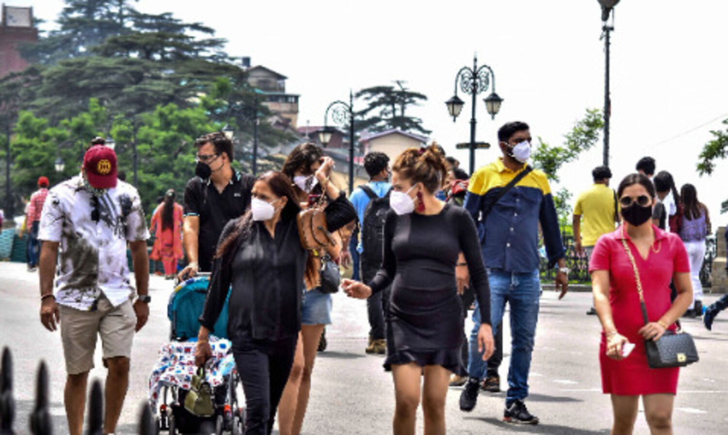 8,000 tourist vehicles sent back from Mussoorie, Nainital