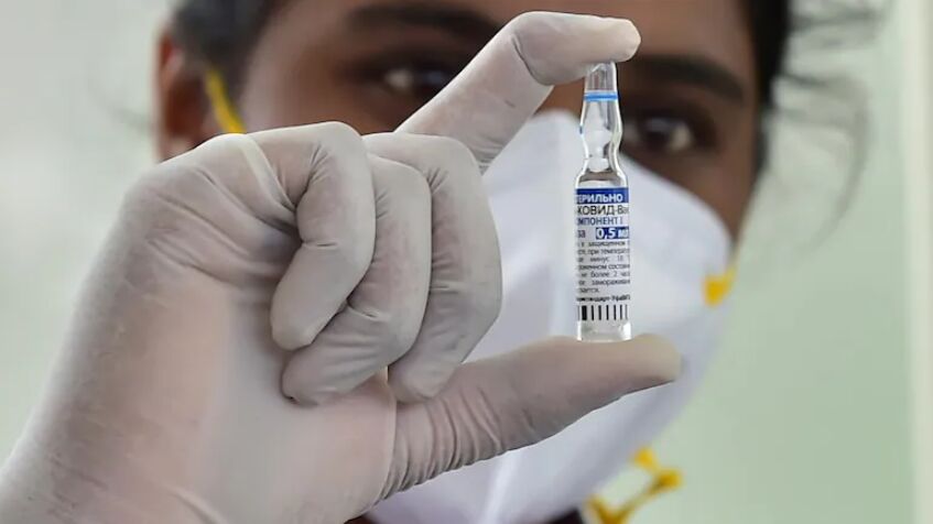 Single dose of Sputnik V Covid vaccine triggers strong antibody response: Study Single dose of Sputnik V Covid vaccine triggers strong antibody response: Study