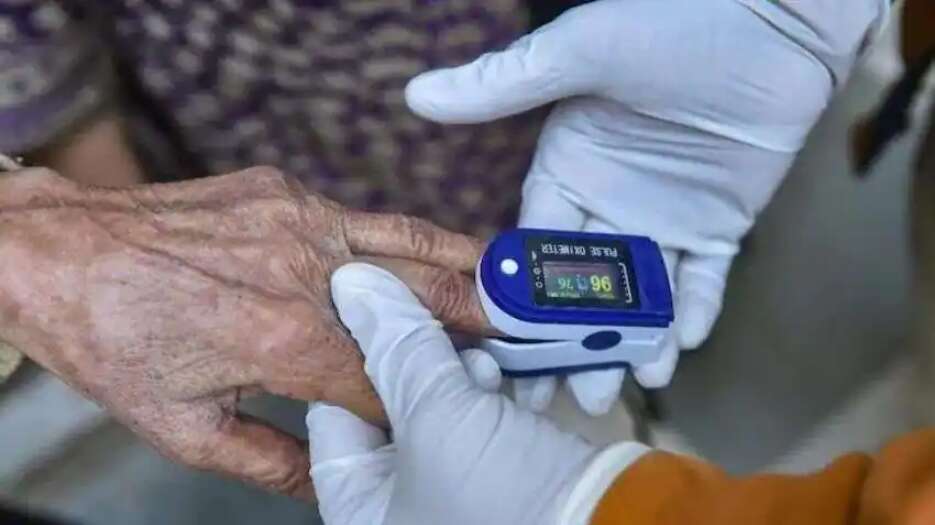 Govt caps trade margin on pulse oximeter, nebuliser, digital thermometer at 70 pc