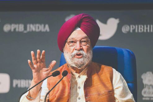 Oil Min Puri dials UAE for affordable oil prices Oil Min Puri dials UAE for affordable oil prices