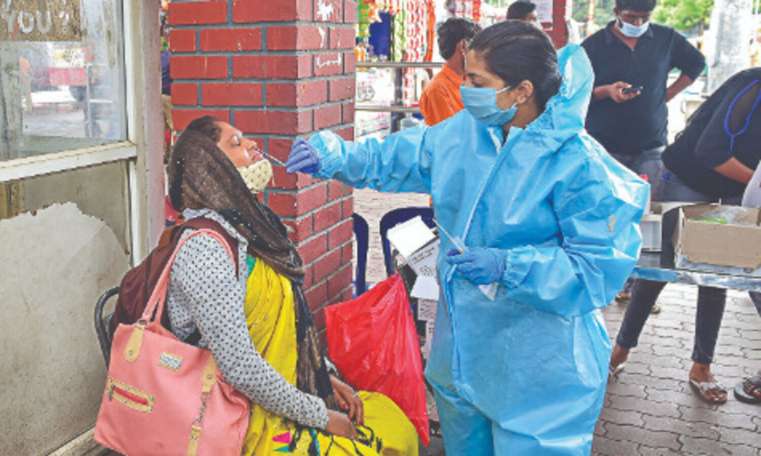 India records 41,806 fresh Covid cases; 581 new fatalities