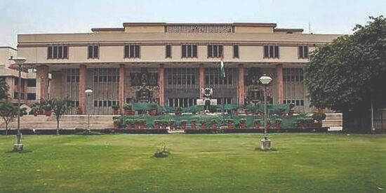 High Court gives two   weeks to Centre to file reply on plea to open Nizamuddin Markaz