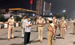 CP Delhi surprise visit: One duty officer, complainants made to wait for hours and a sleeping sentry CP Delhi surprise visit: One duty officer, complainants made to wait for hours and a sleeping sentry