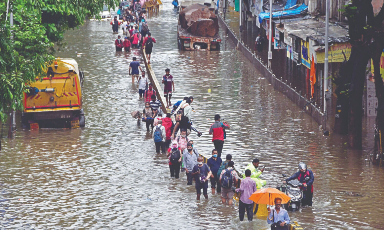 Rain fury claims 30 lives in Mumbai