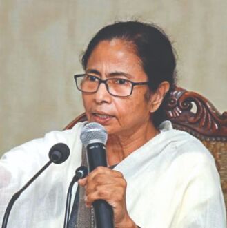 Modis Gujarat eager to hear Mamata; Tamil Nadu dubs her Amma Modis Gujarat eager to hear Mamata; Tamil Nadu dubs her Amma