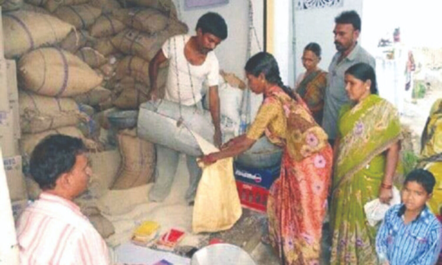 Ration shops across state asked not to deliver ration on last day of month