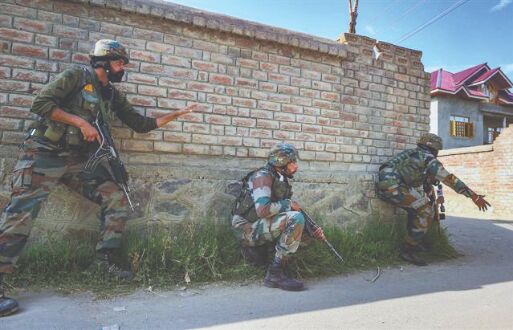 J&K: Top LeT commander among 2 killed in encounter J&K: Top LeT commander among 2 killed in encounter