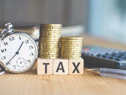 Centre collects Rs 1.01L cr from excise, Rs 2.41L cr from I-T in Q1