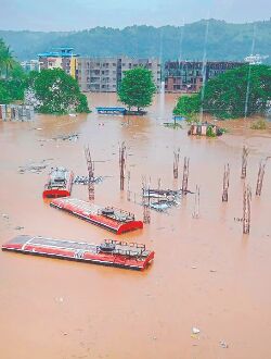 Maha: Ratnagiri inundated after heavy rains, 2 dead in landslide