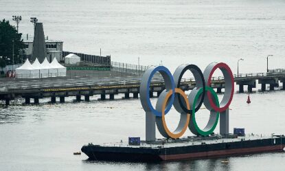Olympic cycling road races are studies in contrast
