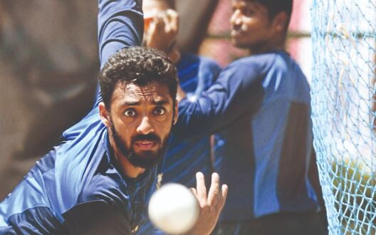 Varun Chakravarthy set for debut as India start favourites