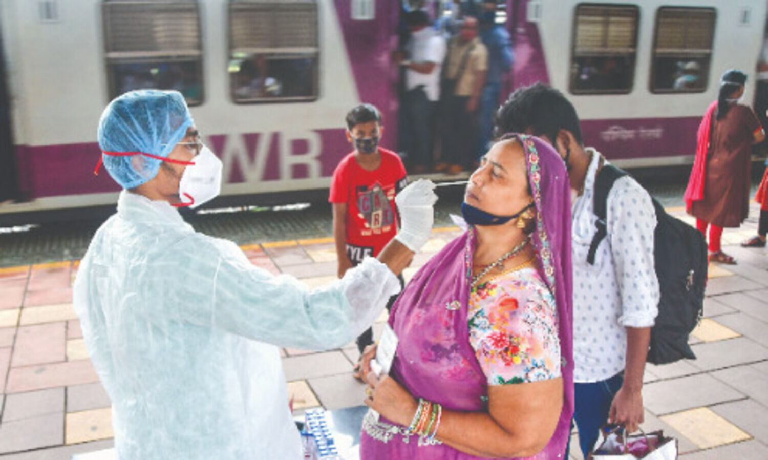 Maharashtra sees 6,843 fresh COVID-19 cases, 123 deaths