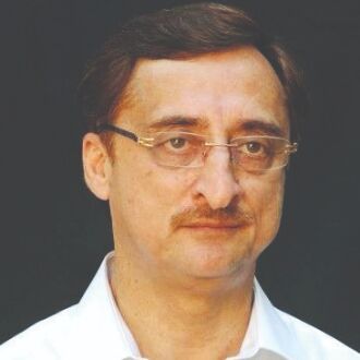 Tax raids against Dainik Bhaskar and Bharat Samachar smack of mala fides
