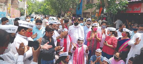 AAP protests against MCDs corruption AAP protests against MCDs corruption