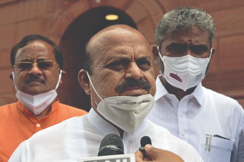 Centre agrees to clear Rs 11,400 cr in instalments