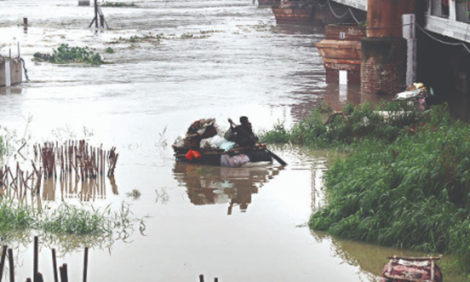 Yamuna rises again in Delhi,  gets closer to danger mark