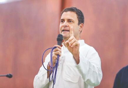 Rahul slams govt alleging shortage of vaccines Rahul slams govt alleging shortage of vaccines
