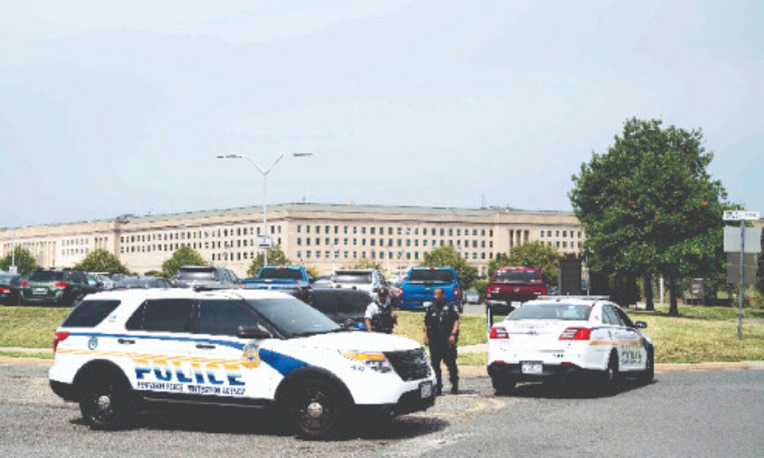 Multiple injuries as gunshots fired at Pentagon transit stop