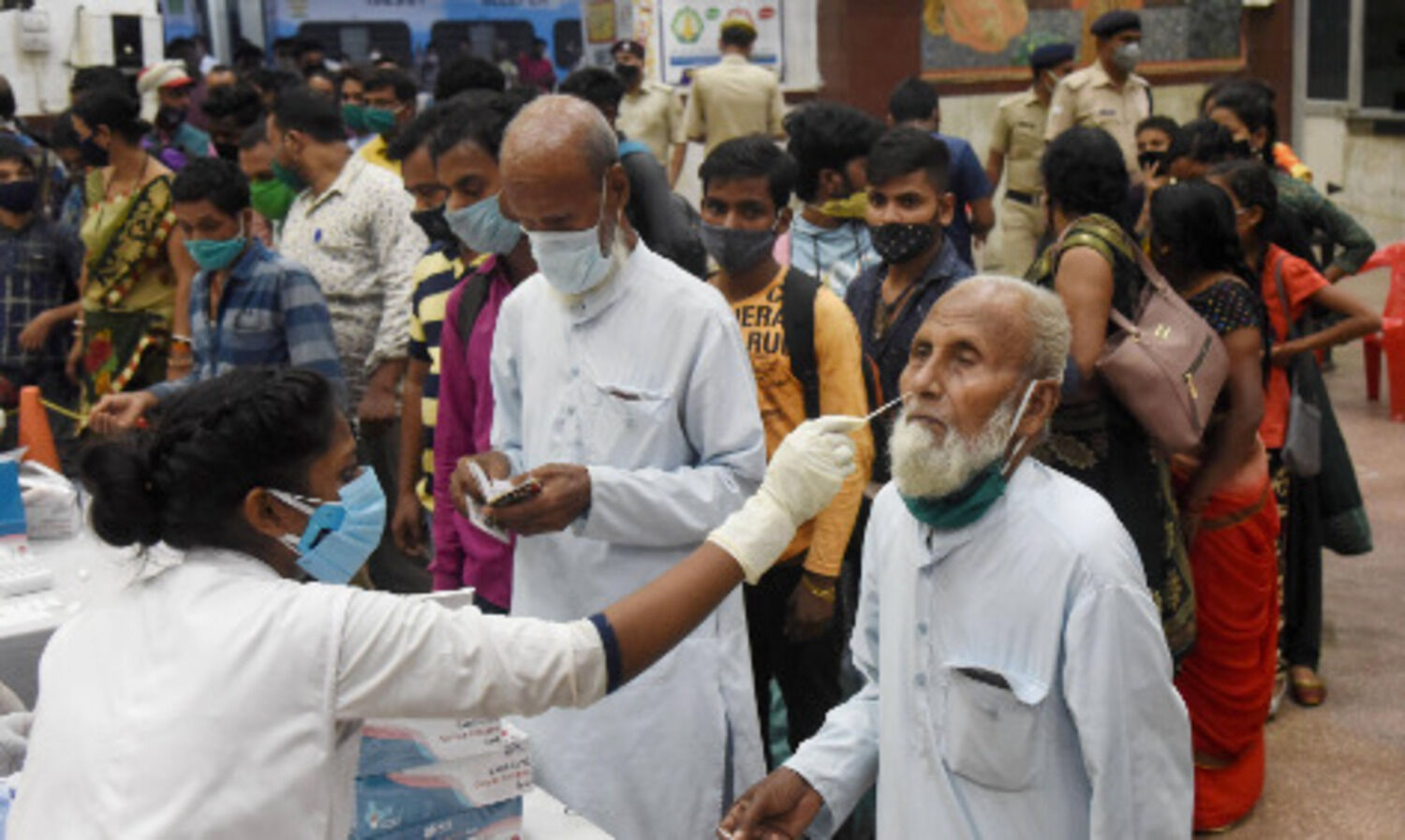 COVID-19: India records 42,625 cases and 562 deaths in a day