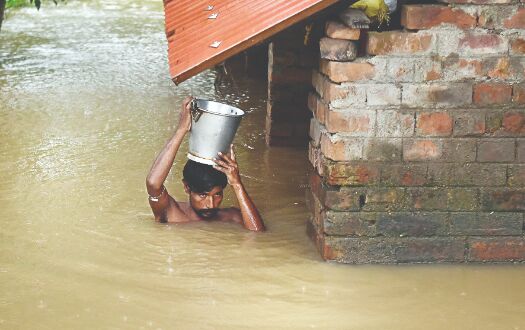 Must ensure timely evacuation of people from vulnerable areas