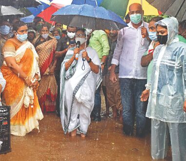 Flood situation here is man-made, DVC responsible: Mamata tells PM