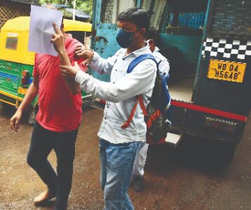 Man held for posing as govt officer, remanded in police custody for 2 days Man held for posing as govt officer, remanded in police custody for 2 days