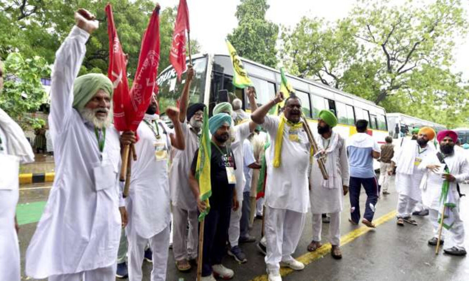 Opposition leaders to join protesting farmers at Jantar Mantar