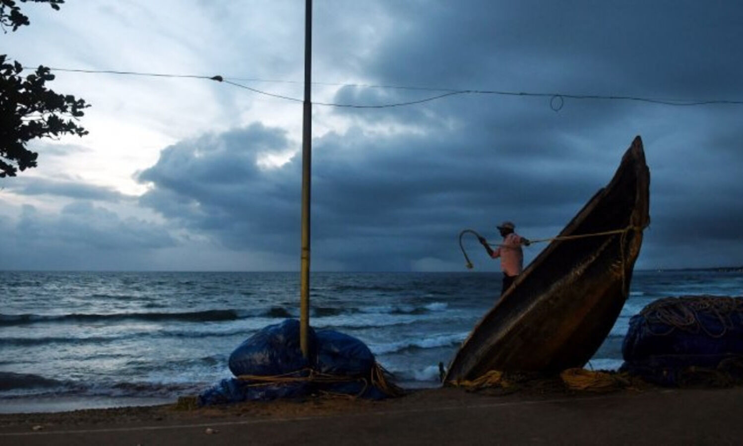 Indian Ocean warming at faster pace, India to witness increased heat waves, flooding: Report