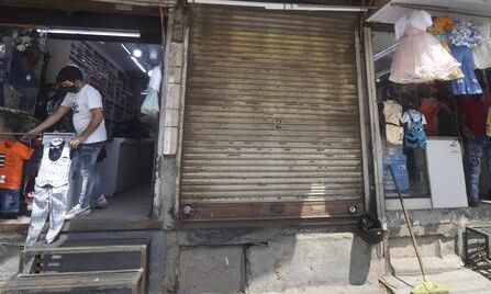 Maha: COVID-19 curbs relaxed for shops, restaurants in Nagpur Maha: COVID-19 curbs relaxed for shops, restaurants in Nagpur