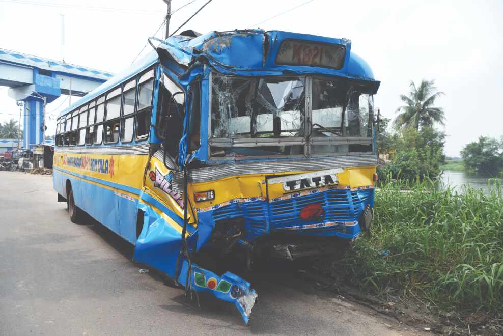 At least 12 passengers hurt after bus hits pillar on Maa Flyover At least 12 passengers hurt after bus hits pillar on Maa Flyover