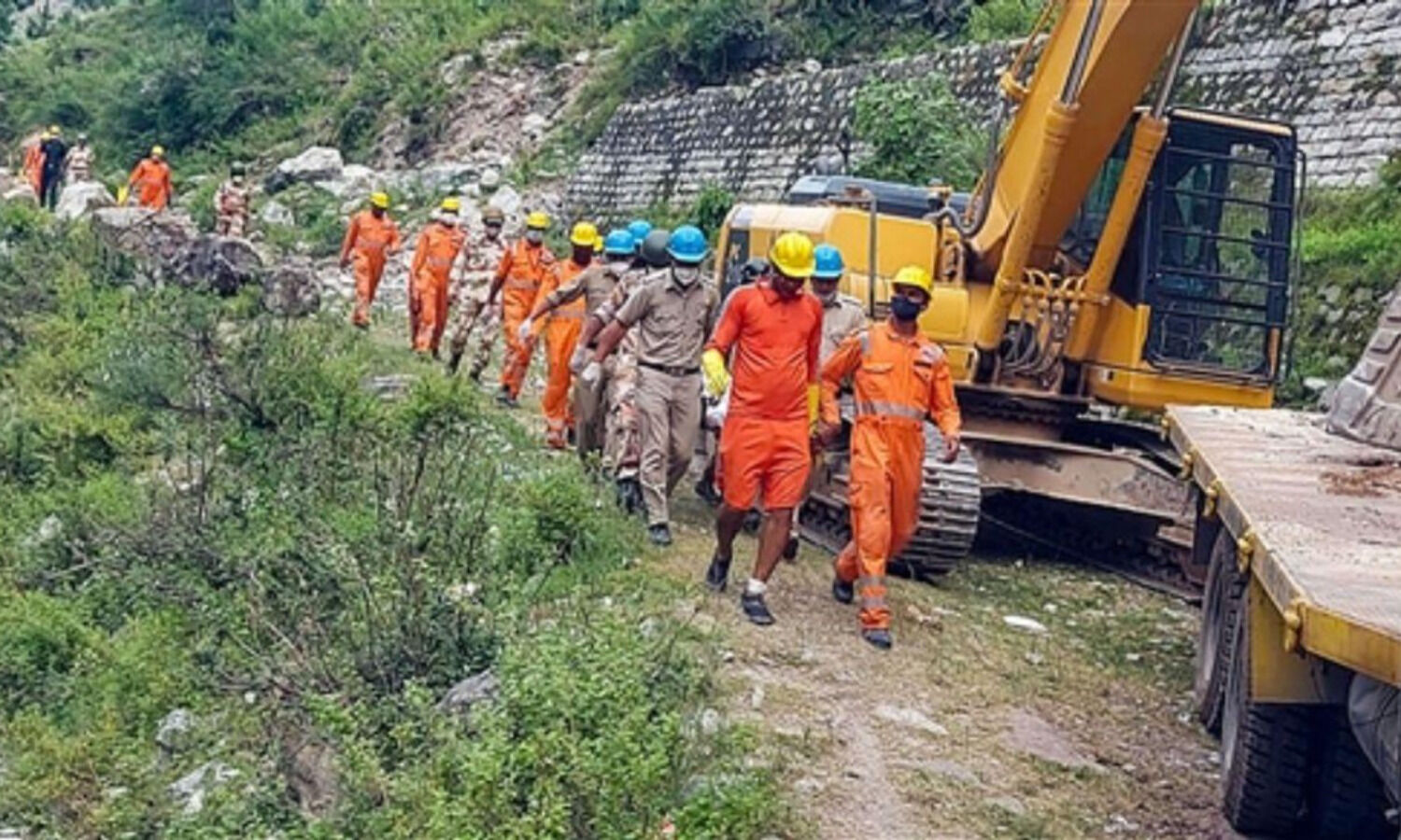 Himachal landslide: Death toll climbs to 25