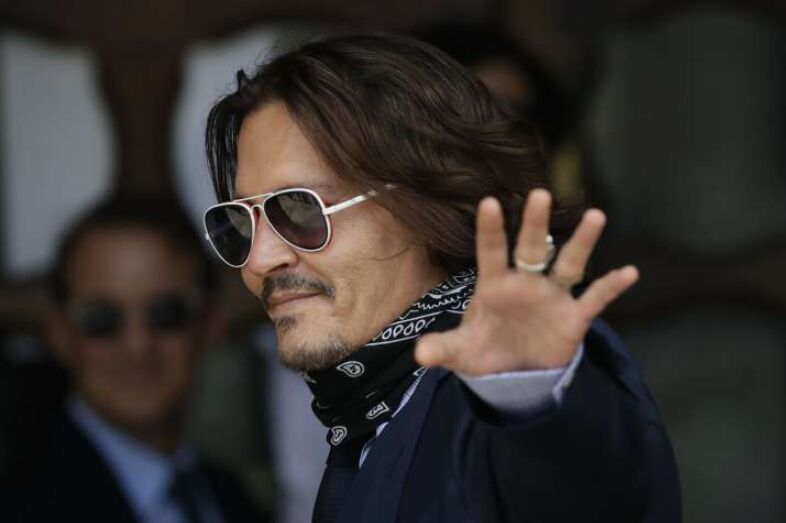Johnny Depp says Hollywood is boycotting him