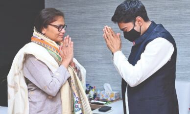 Ex-Congress MP Sushmita Dev joins Trinamool Ex-Congress MP Sushmita Dev joins Trinamool