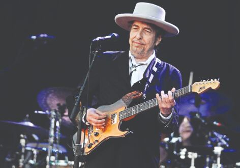 Bob Dylan denies sexually abusing girl in 1965