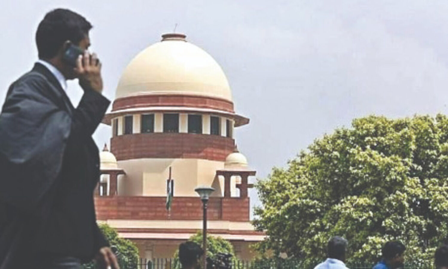 Delhi govt moves appeal in HC   against including NCR lawyers