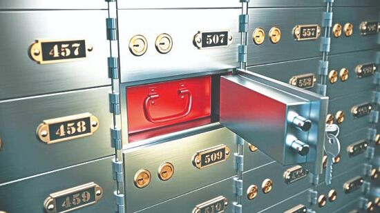 RBI issues revised norms for hiring of bank lockers