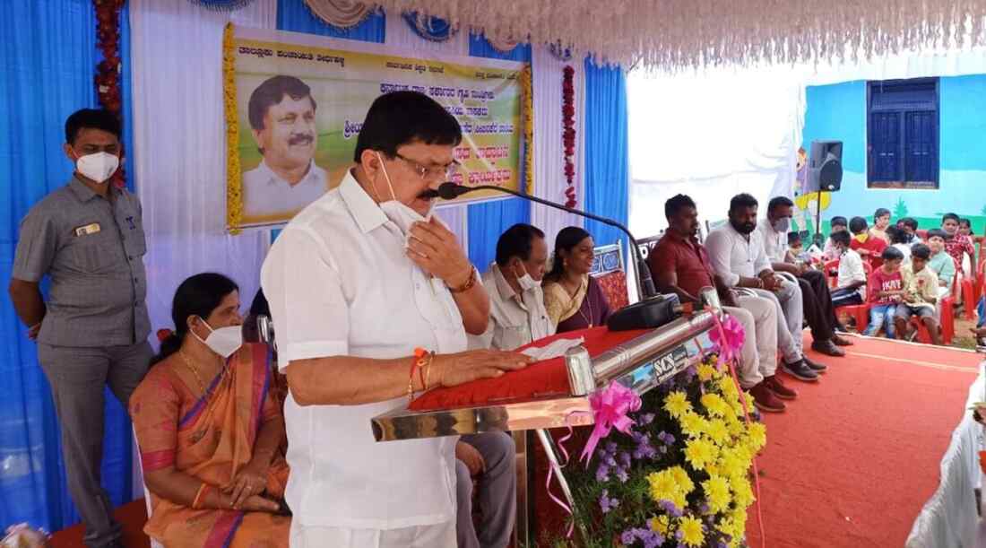 Mysuru gang-rape: Karnataka Minister says Cong trying to rape him Mysuru gang-rape: Karnataka Minister says Cong trying to rape him