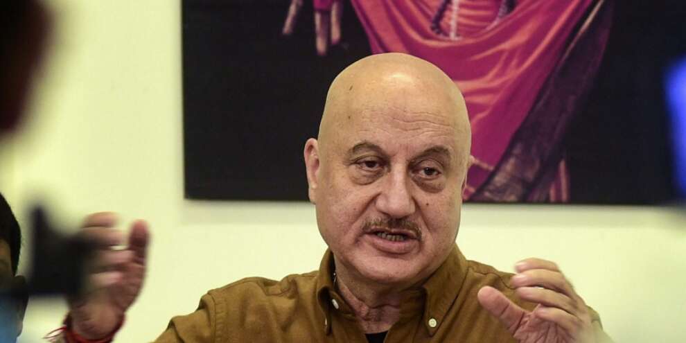 Writing books is more cathartic: Anupam Kher